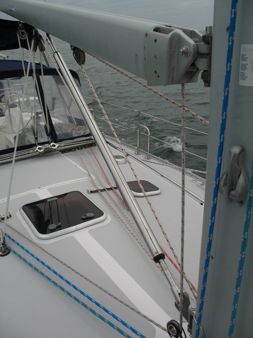 Rigid Boom Vang and Toping Lift | Catalina 36/375 International Association